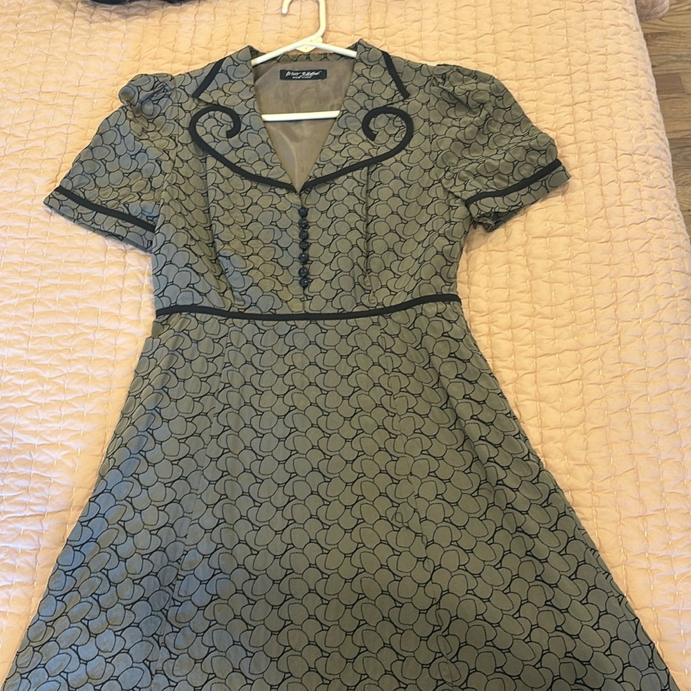 Betsy Johnson Vintage dress, 100% silk outer, polyester lining.